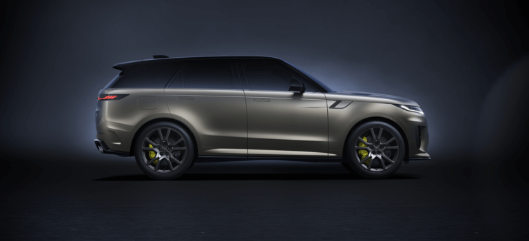 Компания Land Rover презентовала новый внедорожник Range Rover Sport SV 2024 года
