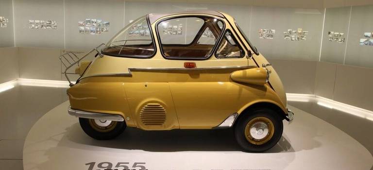 70 лет BMW Isetta