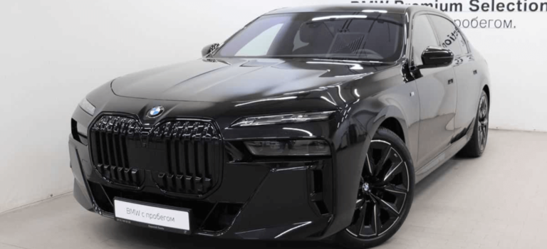 Статусный BMW7 2022 ожидает достойного владельца в ДЦ Евросиб (BMW)