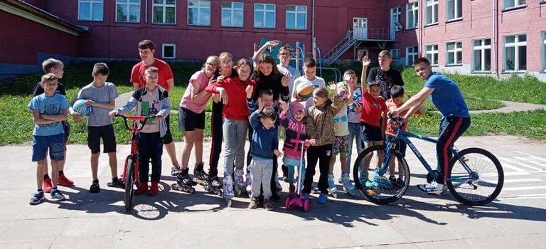 Сотрудники АСПЭК-Авто посетили «Понинский детский дом»