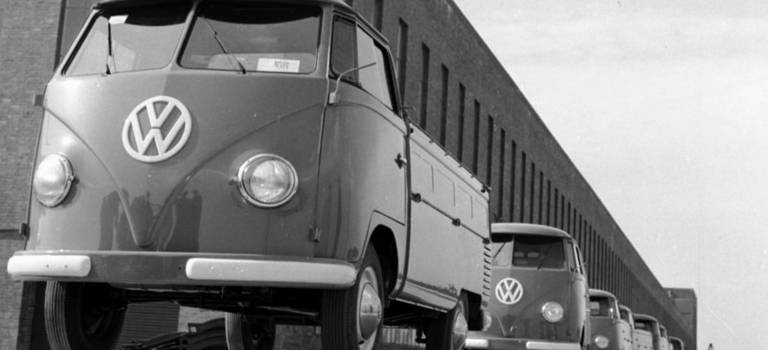 Сделано в Ганновере: 65 лет назад началось производство легендарного Volkswagen Bulli