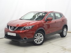 Nissan Qashqai 2018 г. (красный)