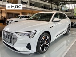 Audi e-tron 2021 г. (белый)