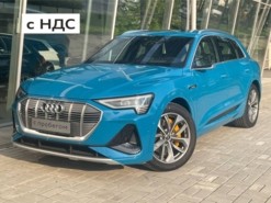Audi e-tron 2020 г. (голубой)