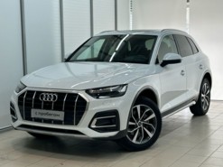 Audi Q5 2023 г. (белый)