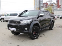Toyota Hilux 2023 г. (черный)
