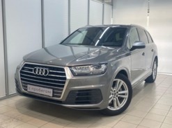 Audi Q7 2015 г. (серый)