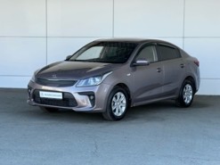 Kia Rio 2018 г. (коричневый)