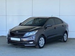 Kia Rio 2015 г. (коричневый)