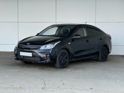 Kia Rio 2020 г. (черный)