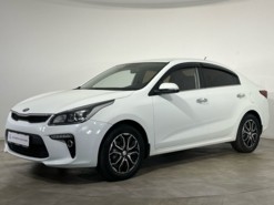 Kia Rio 2018 г. (белый)
